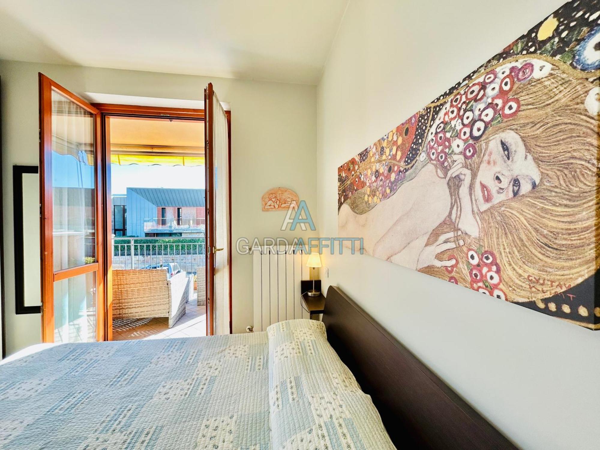 Twins Apartment - 200M Dal Lago Di Garda Con Piscina Sirmione Exterior foto
