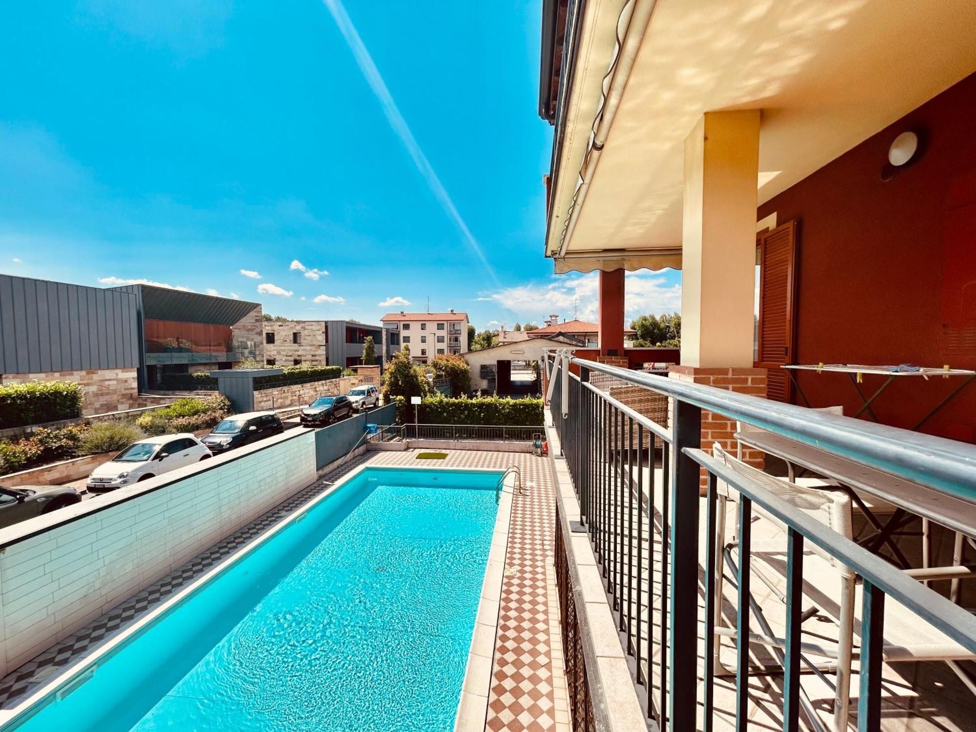 Twins Apartment - 200M Dal Lago Di Garda Con Piscina Sirmione Exterior foto